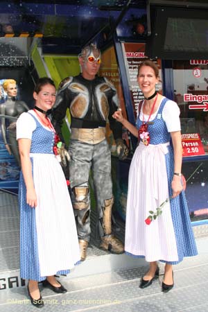 060925lufthansa_wiesn90