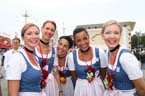 060925lufthansa_wiesn06