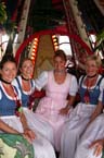 060925lufthansa_wiesn30