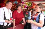 060925lufthansa_wiesn59