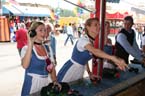 060925lufthansa_wiesn63