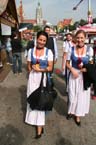 060925lufthansa_wiesn85