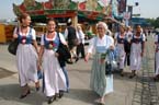 060925lufthansa_wiesn88