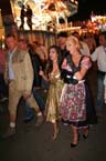 060925paris_hilton03