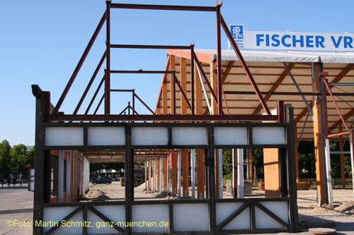 070801wiesnaufbau20