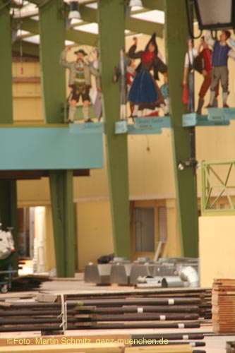 070827wiesnaufbau011