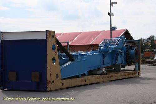 070827wiesnaufbau021