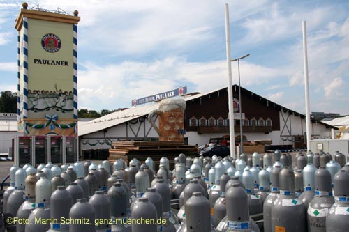 070827wiesnaufbau031