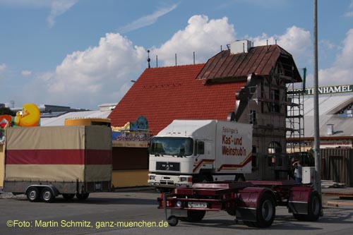070827wiesnaufbau035