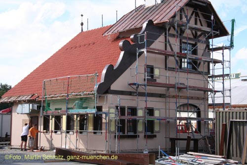 070827wiesnaufbau038
