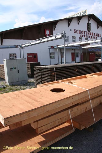 070827wiesnaufbau043