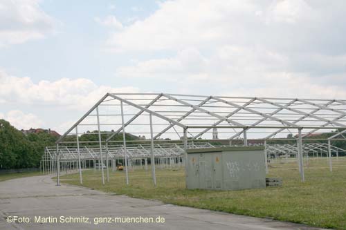 080715wiesnaufbau01
