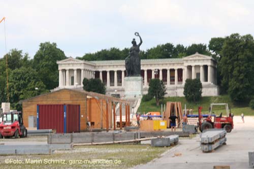 080715wiesnaufbau07