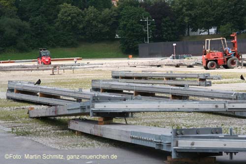 080715wiesnaufbau08
