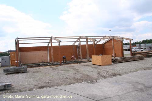 080715wiesnaufbau10