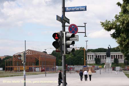 080721aufbau_wiesn05