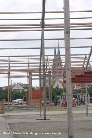 080721aufbau_wiesn13