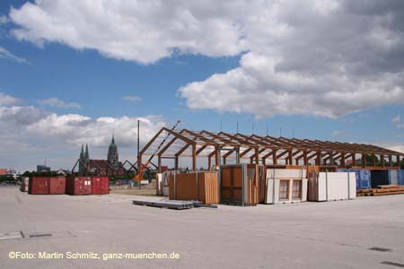 080721aufbau_wiesn21
