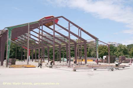080721aufbau_wiesn49