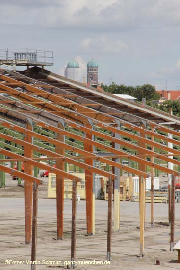 110725wiesnaufbau002