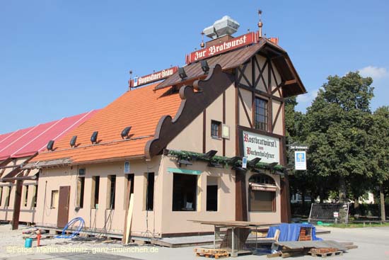 110817wiesnaufbau_04