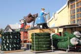 110817wiesnaufbau_30