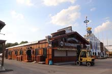 220826mlm-wiesnaufbau147