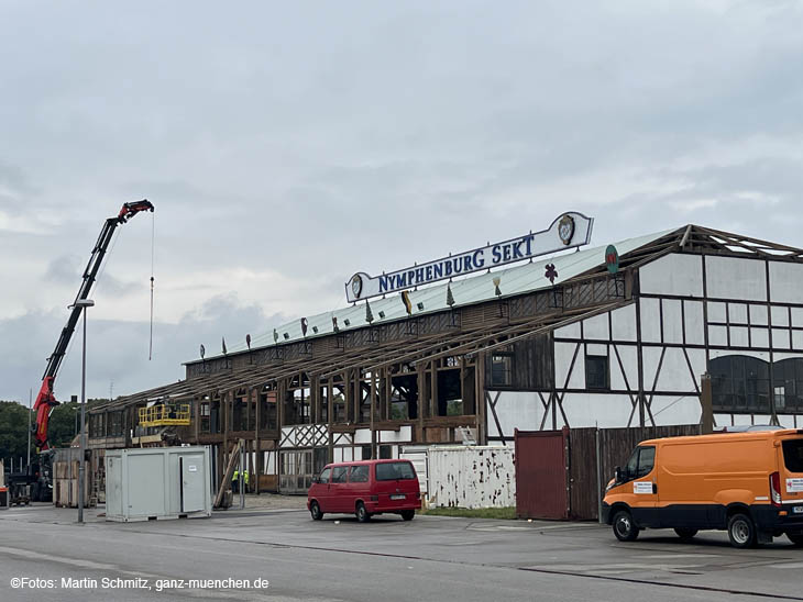 230726wiesnaufbau16-019