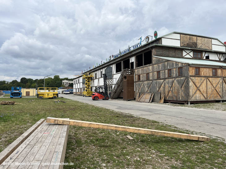 230731wiesnaufbau21-016