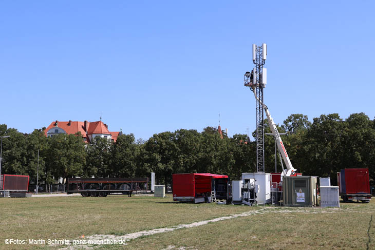 230821wiesnaufbau42-010