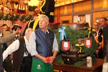 230916wiesn-anstich003
