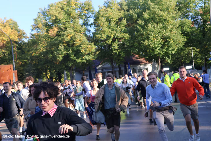 240921wiesn-einlauf006