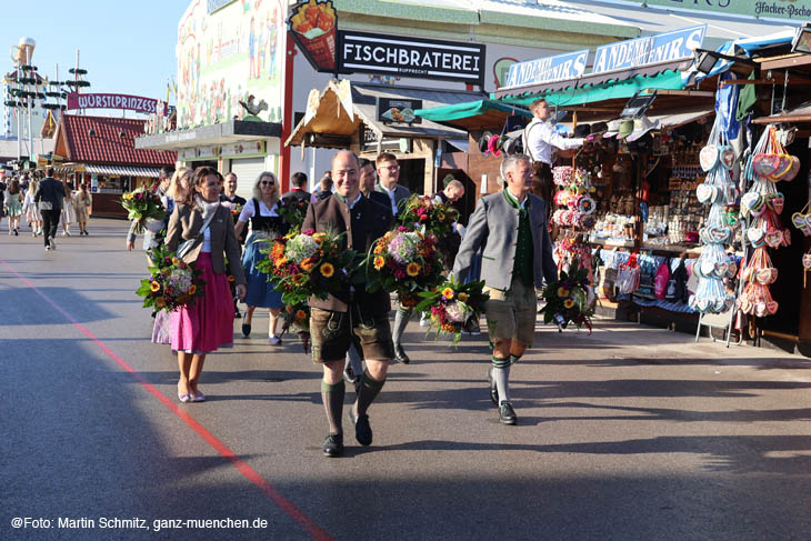 240921wiesn-einlauf010