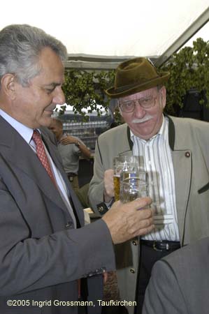 050909ig1_hb_zeltkrug056