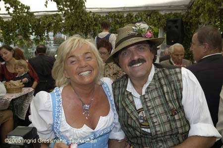 050909ig1_hb_zeltkrug095