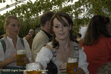 050909ig1_hb_zeltkrug198