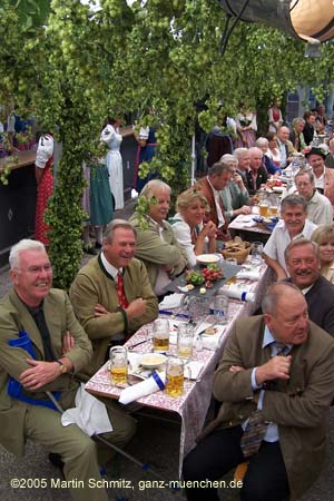 050909hofbraeukrug081