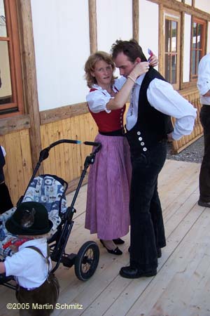 050901weinzelt_richtfest02