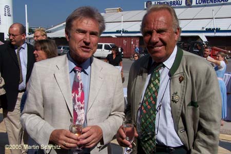 050901weinzelt_richtfest03