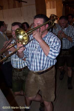 050901weinzelt_richtfest21