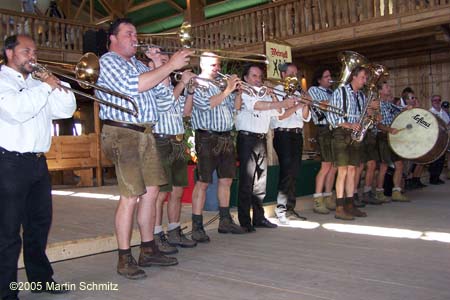 050901weinzelt_richtfest25