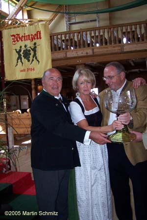 050901weinzelt_richtfest31