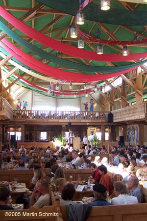 050901weinzelt_richtfest42