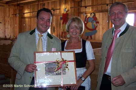 050901weinzelt_richtfest50