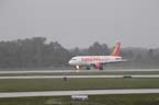 100602easy_jet01