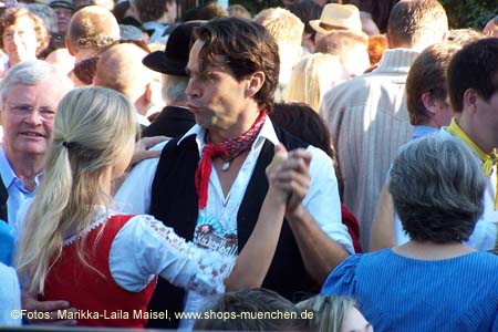 060716kocherlball_mlm090