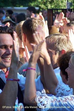 060716kocherlball_mlm095h