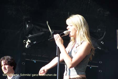050602yvonne_catterfeld008