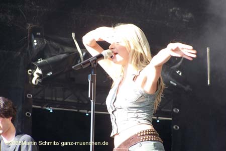 050602yvonne_catterfeld009