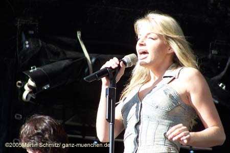050602yvonne_catterfeld014